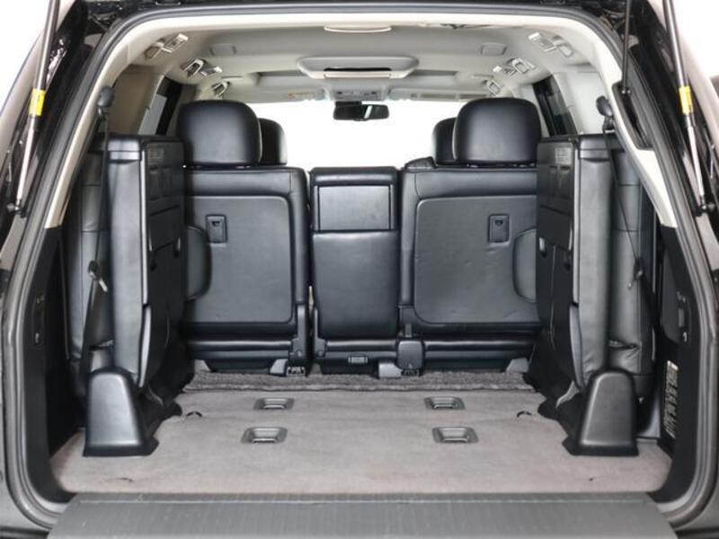 LAND CRUISER