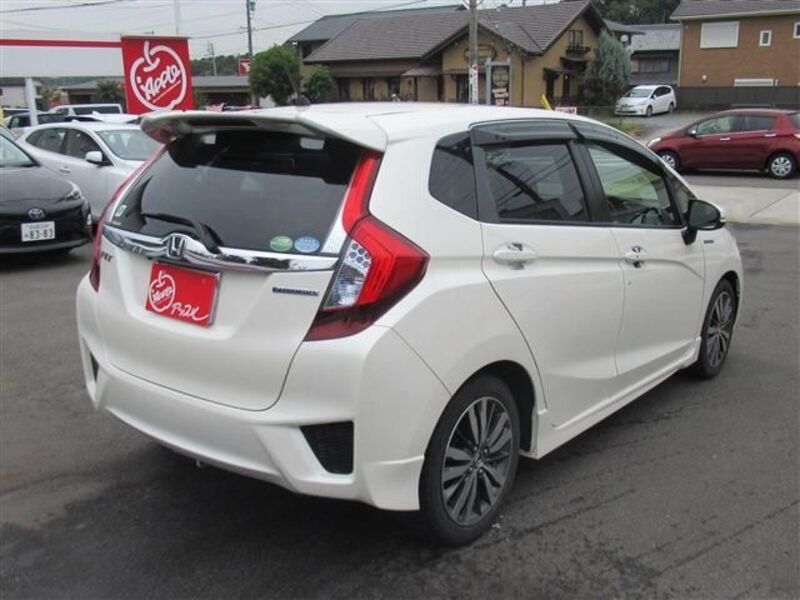 FIT HYBRID
