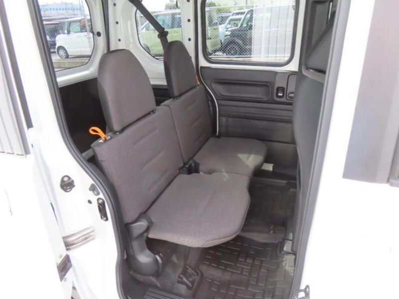 N-VAN