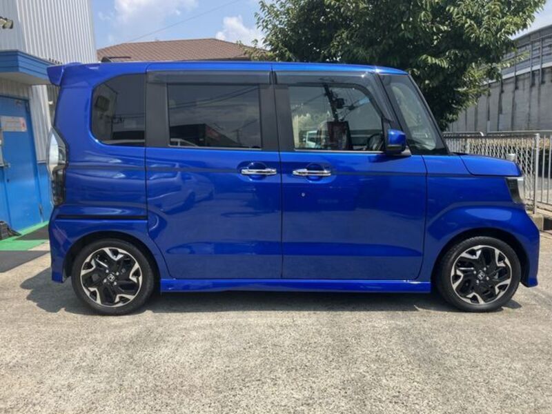 N BOX CUSTOM