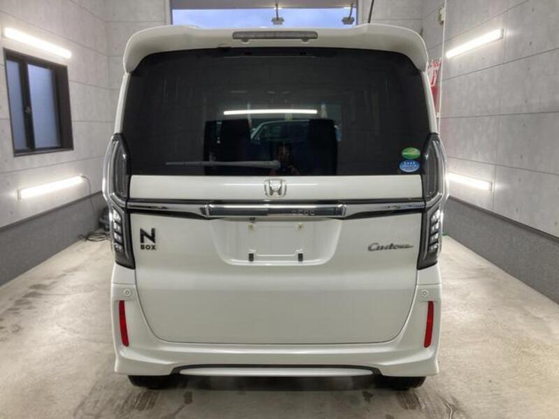 N BOX CUSTOM