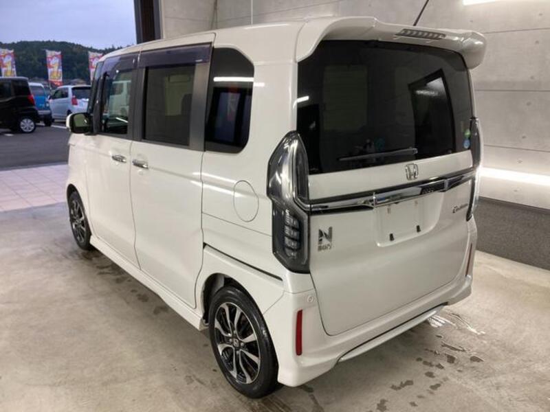 N BOX CUSTOM
