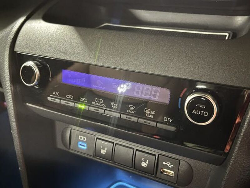 YARIS CROSS