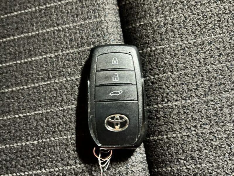 YARIS CROSS