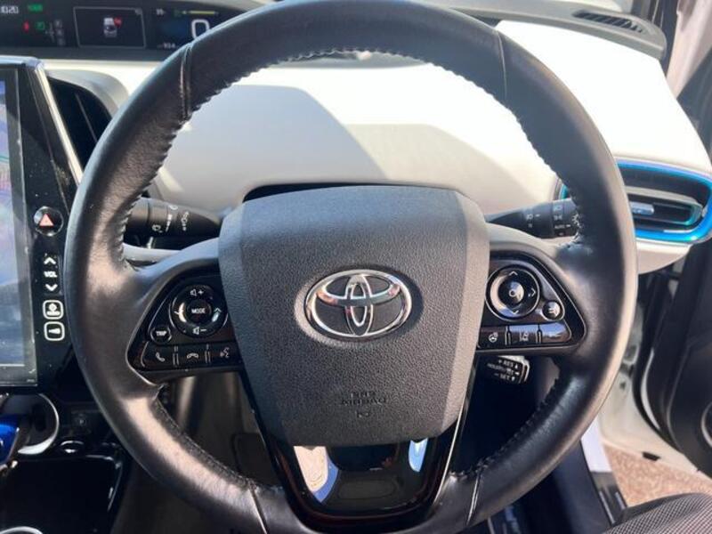 PRIUS PHV