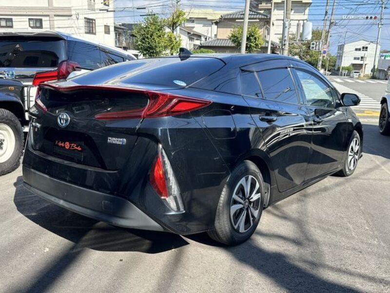 PRIUS PHV