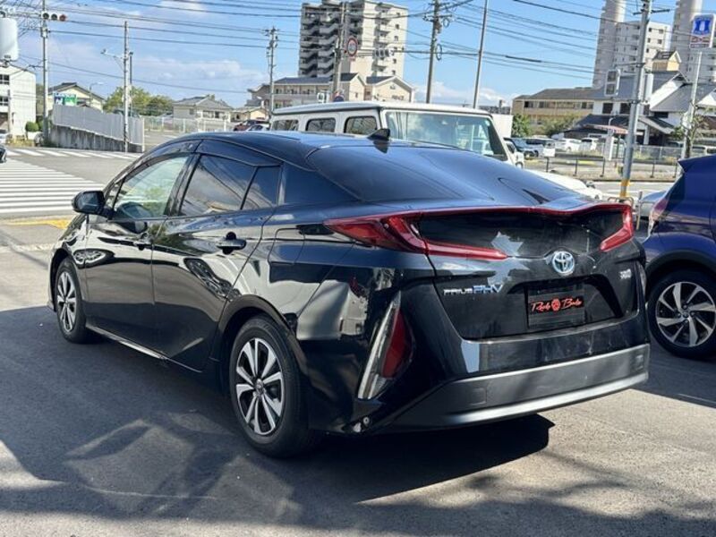 PRIUS PHV