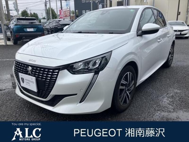 PEUGEOT 208