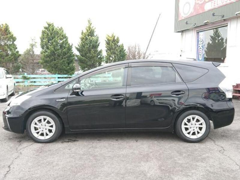 PRIUS ALPHA