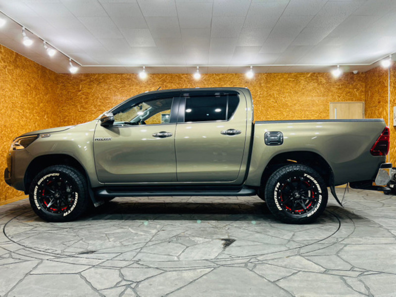 HILUX