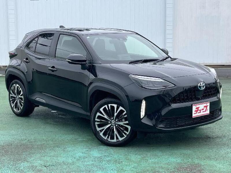 YARIS CROSS