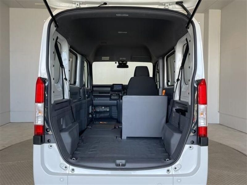 N-VAN