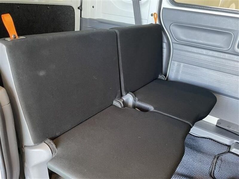 N-VAN