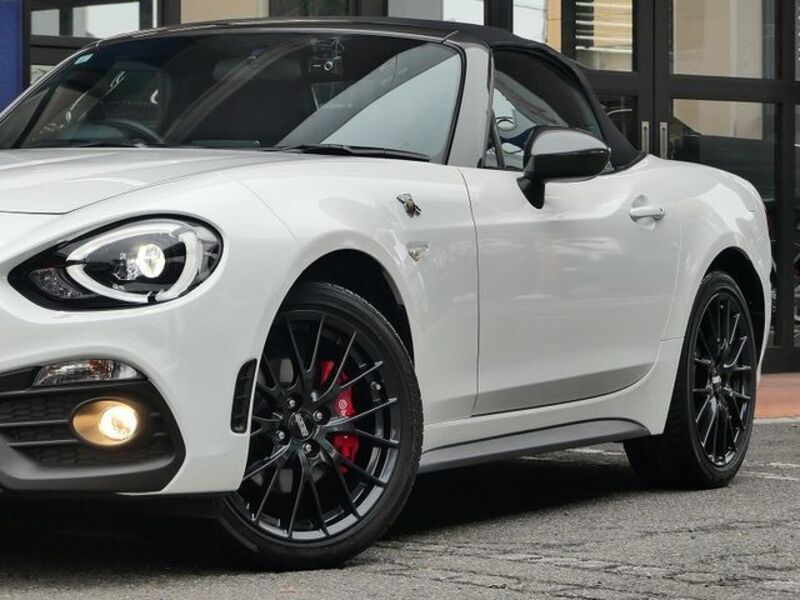 ABARTH 124 SPIDER