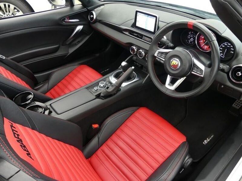 ABARTH 124 SPIDER