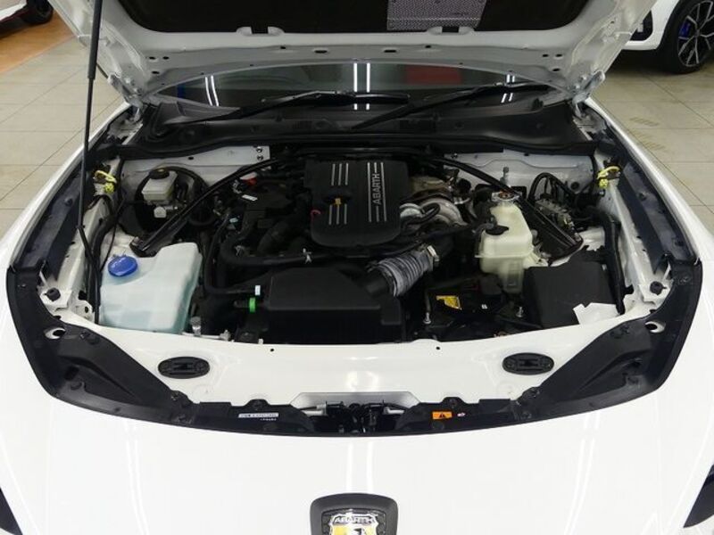 ABARTH 124 SPIDER