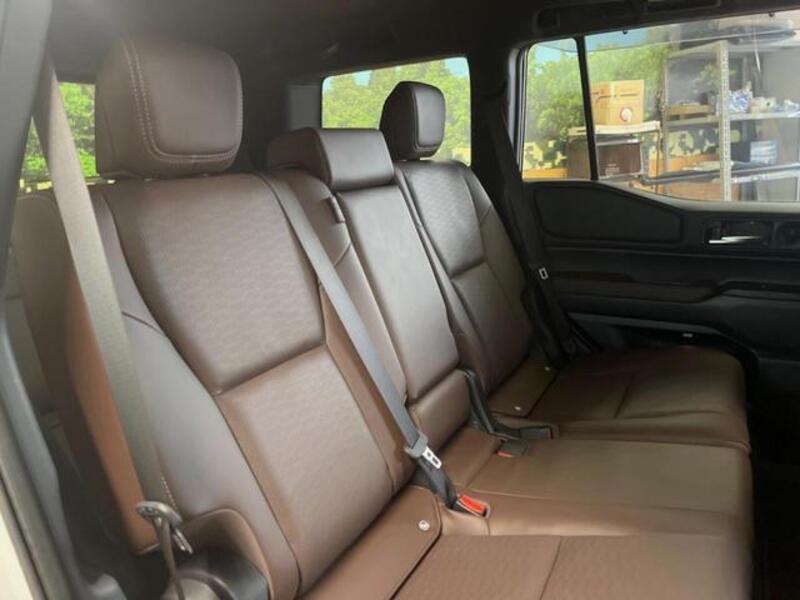 LAND CRUISER 250