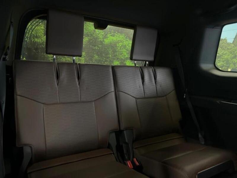 LAND CRUISER 250