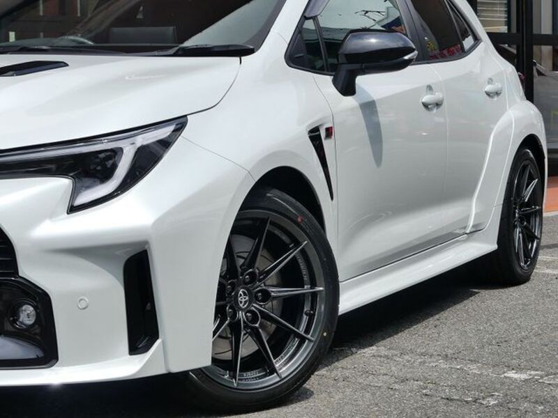 GR COROLLA