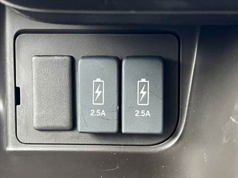 N BOX