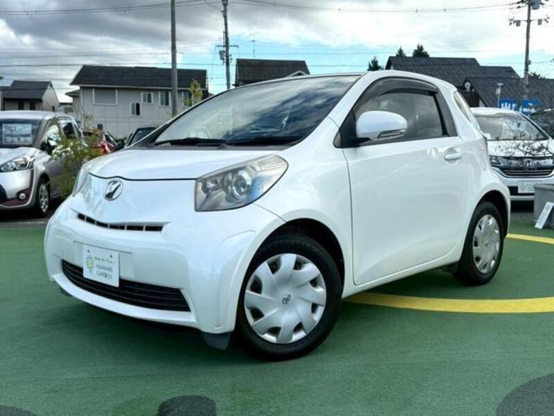 TOYOTA IQ