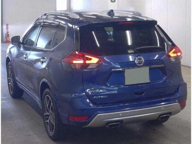 X-TRAIL