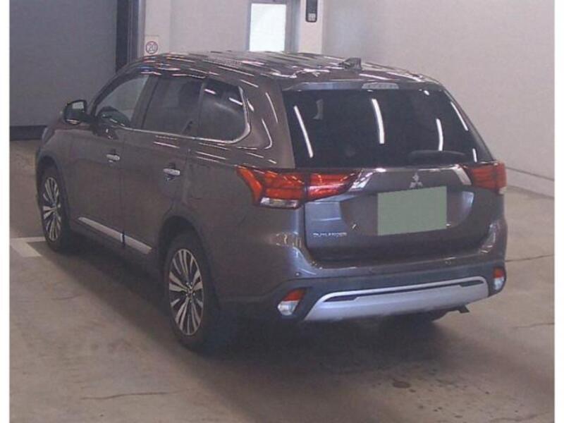 OUTLANDER