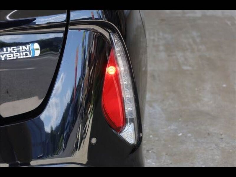 PRIUS PHV