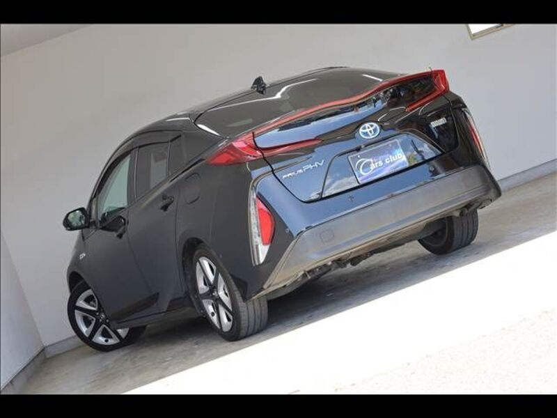 PRIUS PHV