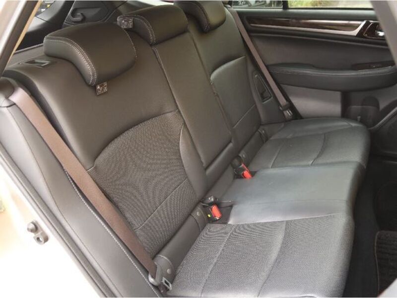 LEGACY OUTBACK