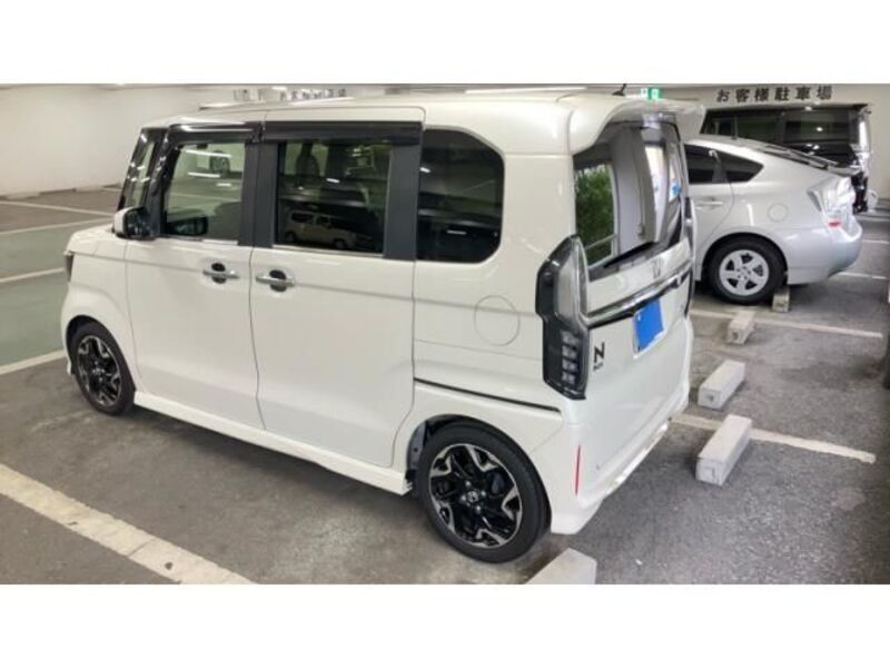 N BOX CUSTOM