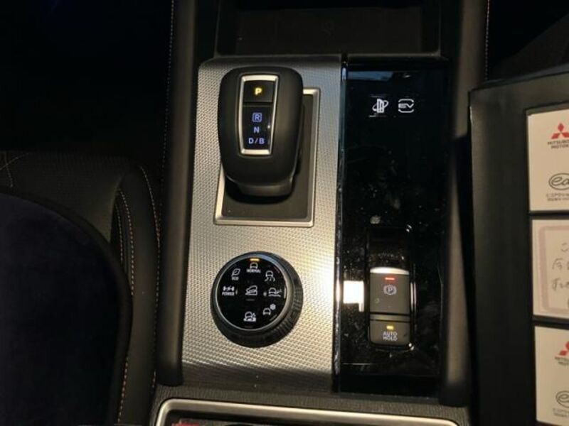 OUTLANDER PHEV