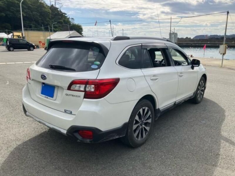 LEGACY OUTBACK