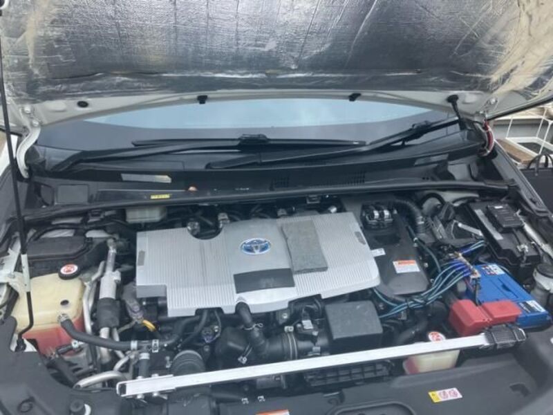 PRIUS PHV