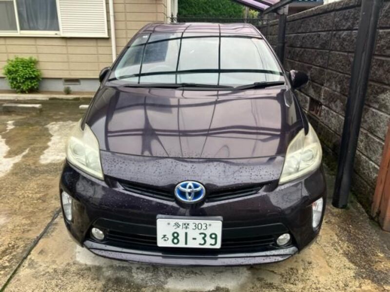 TOYOTA PRIUS