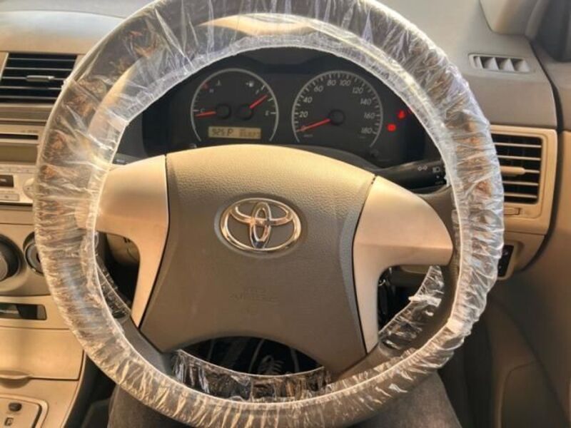 COROLLA AXIO