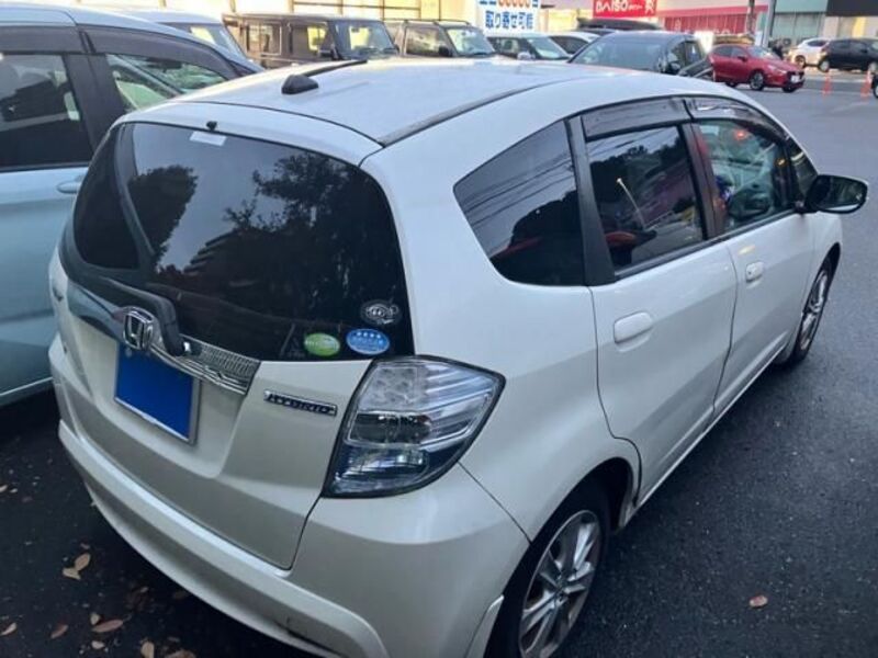 FIT HYBRID
