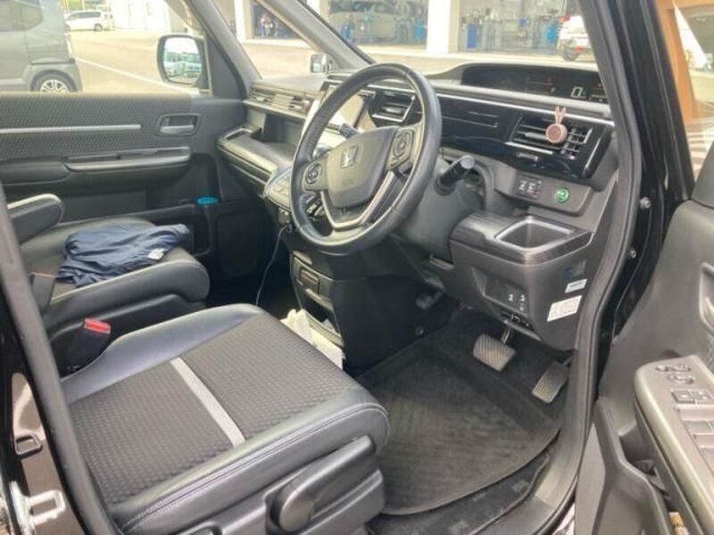 STEPWAGON SPADA