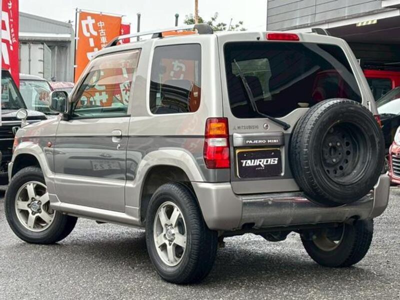 PAJERO MINI
