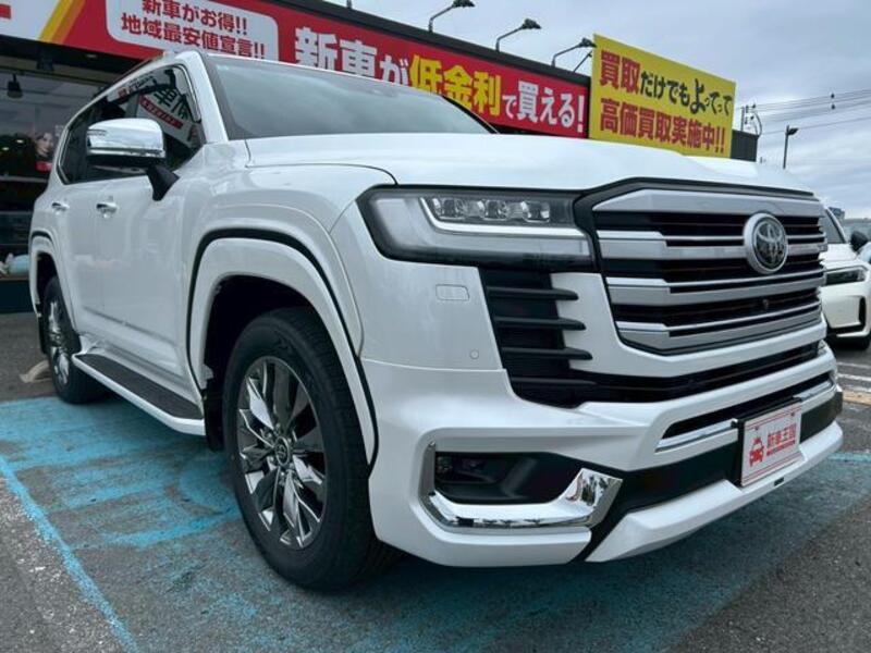 LAND CRUISER