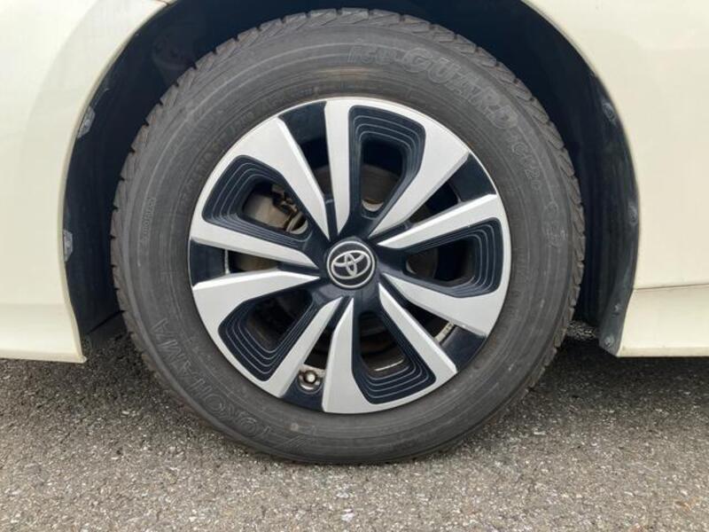 PRIUS PHV