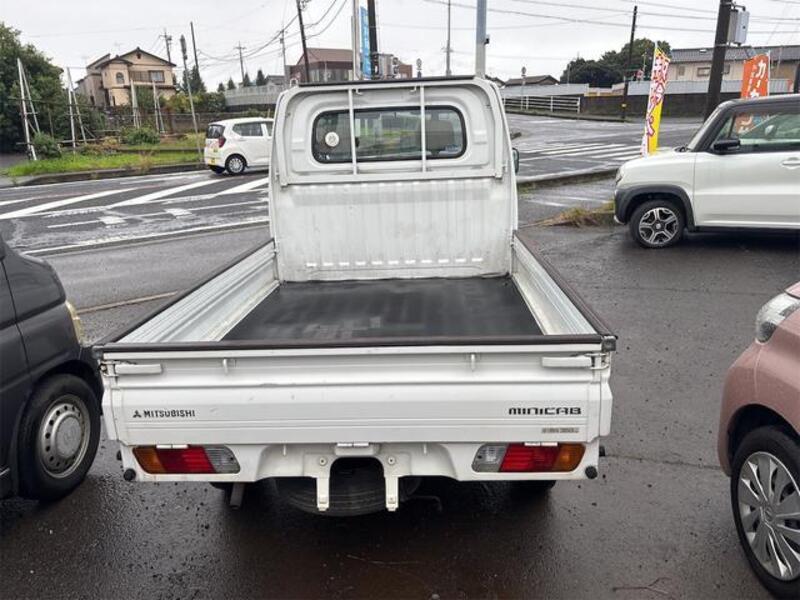 MINICAB TRUCK