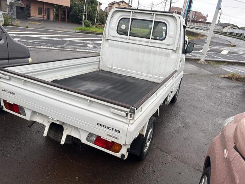 MINICAB TRUCK