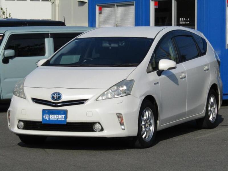 PRIUS ALPHA