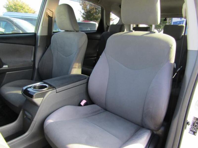 PRIUS ALPHA