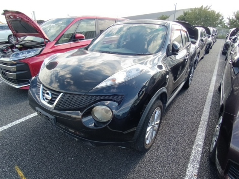NISSAN JUKE
