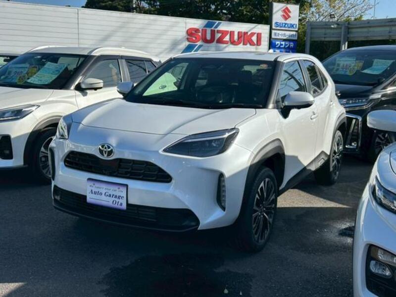 YARIS CROSS