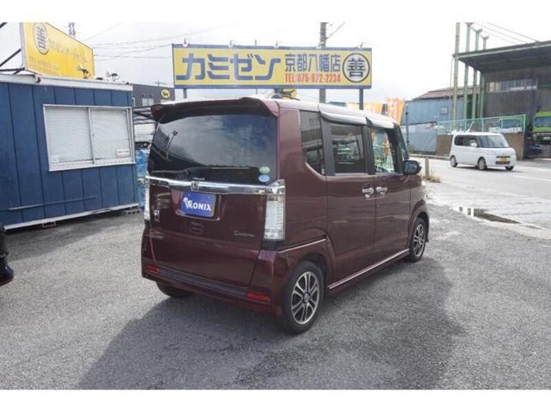 N BOX CUSTOM