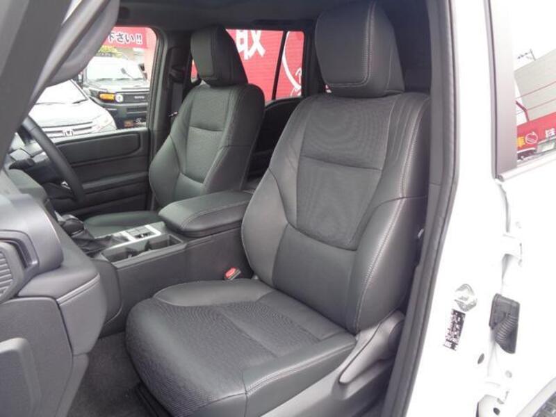 LAND CRUISER 250