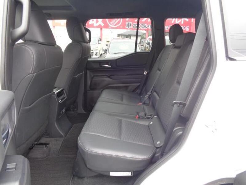 LAND CRUISER 250